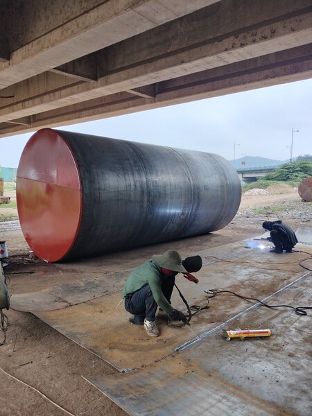 Sản xuất, lắp đặt bồn chứa - Công Ty TNHH Cơ Khí Và Dịch Vụ Quang Minh